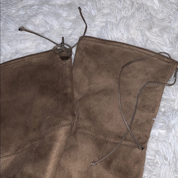 SOLD - Picture 3 of 6